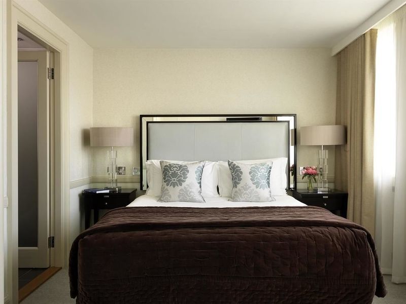 The Bristol Hotel Gurgaon Exterior foto