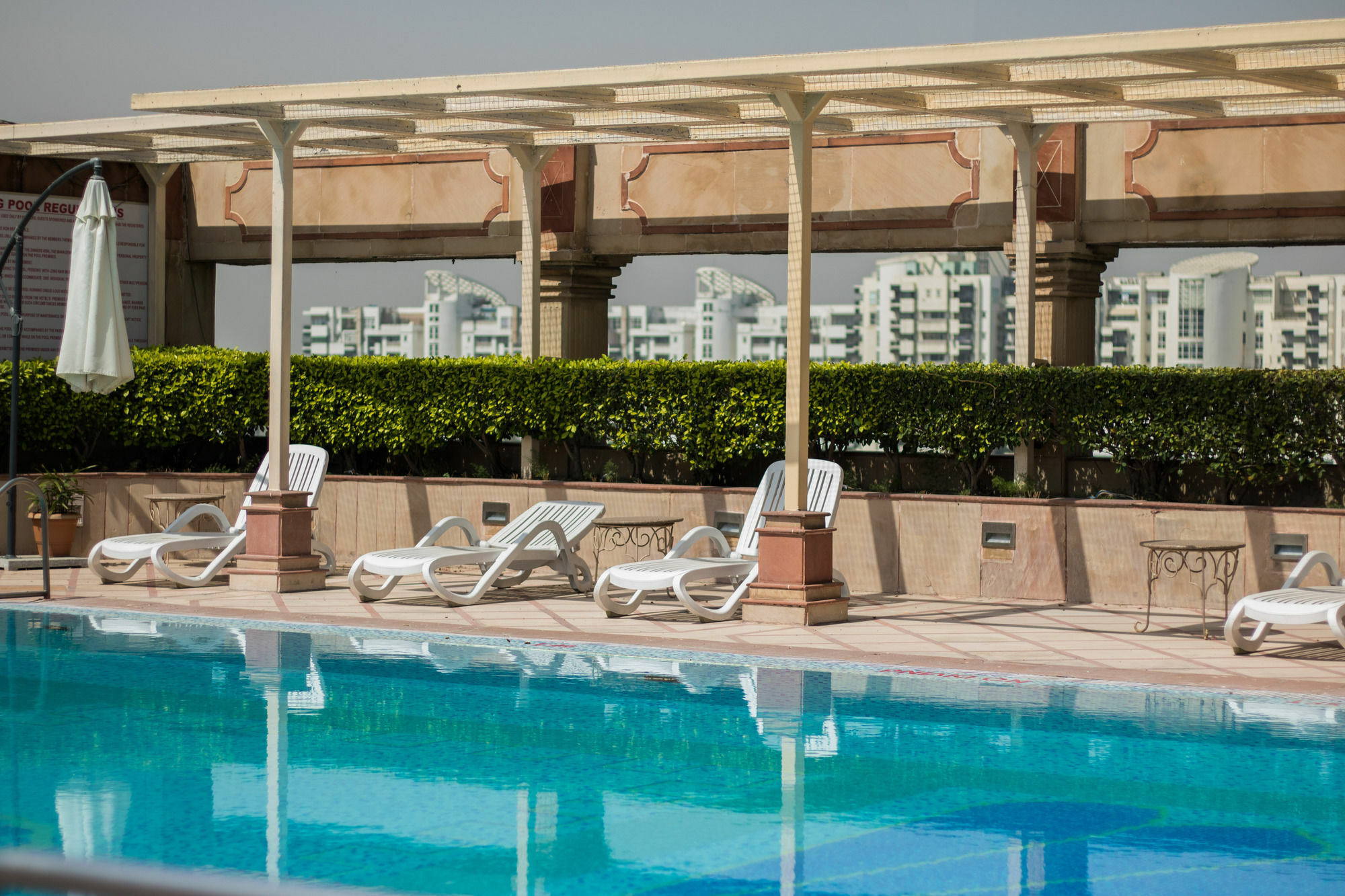 The Bristol Hotel Gurgaon Exterior foto